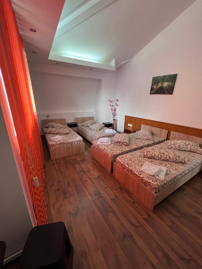 Casa Alex Hotel Piteşti Exterior foto
