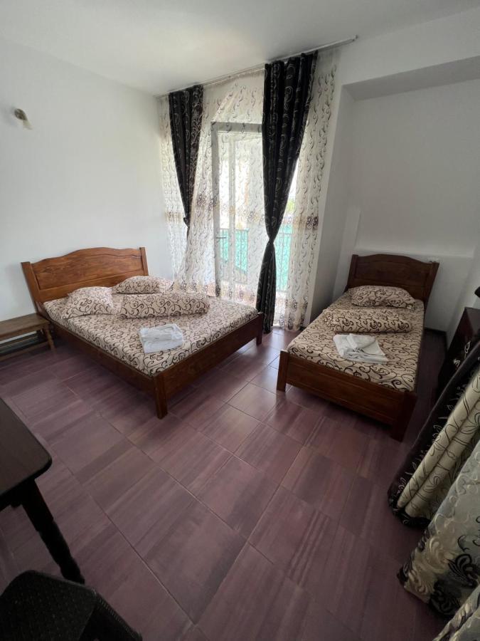 Casa Alex Hotel Piteşti Exterior foto